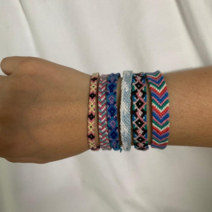 กำไลข้อมือมิตรภาพสุดฮิต - Product Image 1