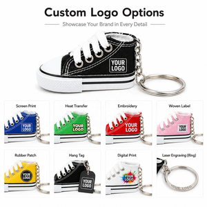 Llavero de zapatilla de lona miniatura con logo personalizado, llavero de zapato realista para promoción de marcas deportivas, regalo de graduación, venta al por mayor - Product Image 2