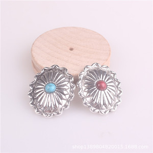 Hebilla de tela artesanal de cuero con patrón floral, diseño de moneda de plata, imitación de turquesa y diseños de dólar estadounidense - Product Image 5