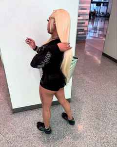 Peeqi FC1388 Automne Vente en gros Ensemble de shorts deux pièces pour femmes à manches longues avec capuche en strass Veste à glissière Shorts 2 pièces <span class=keywords><strong>Costume</strong></span> - Product Image 3