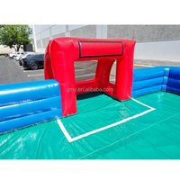 Château gonflable commercial GMY bleu et rouge pour enfants, terrain de football gonflable pour jeu d'équipe