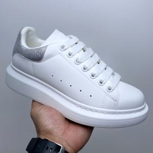 Zapatillas Deportivas de Diseño MQ 2026, Superventas, para Hombre y Mujer, Estilo Urbano con Estampado de Grafiti en Blanco y Negro, Suela Gruesa - Product Image 5