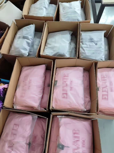 맞춤 벨루어 여성 투피스 트랙수트 크롭 집업 후드티 하이웨이스트 플레어 팬츠 Y2K 스트릿웨어 OEM ODM 의류 제조업체 - Product Image 4