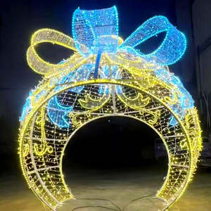 ซุ้มประตูประดับไฟ LED รูปทรงลูกบอลคริสต์มาสสำหรับตกแต่งภายนอก เหมาะสำหรับสวนสาธารณะ ลานกว้าง พื้นที่ช้อปปิ้ง และการจัดแสดงภูมิทัศน์ตามฤดูกาล - Product Image 1