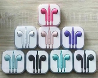 Écouteurs personnalisés de 3.5mm Écouteurs peints filaires Casque filaire Mains libres bon marché Casque filaire multicolore avec micro pour iPhone OEM