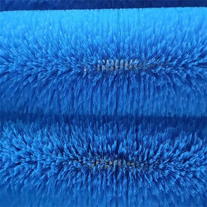 Brosse de nettoyage de panneaux photovoltaïques industriels personnalisée avec rouleau cylindrique en nylon et manche en alliage d'aluminium durable - Product Image 4
