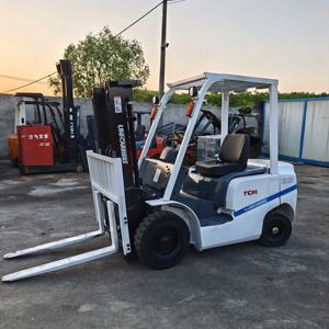 Hot Selling Used TCM Diesel Forklift Truck 2.5T Capacity 3.0m Lifting Height Diesel Engine Made Japan Warehouse Use High - Product Image 2