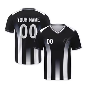 Ensemble <span class=keywords><strong>Maillot</strong></span> et Short de Football Personnalisé Gratuit pour l'Été et l'Automne – Polyester, Coupe Automatisée, Anti-Bactérien, Col en V, Personnalisation d'Équipe - Product Image 4