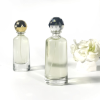 Nouveau design unique en gros d'atomiseur de pompe de pulvérisation bouteille d'huile corporelle boîte cosmétique 50ml 100ml bouteille de parfum de luxe avec boîte