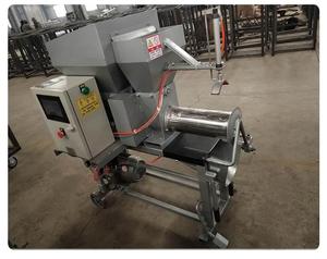 Inoculateur posé automatique de machine à ensacher de champignon d'huître de rendement élevé pour l'équipement comestible de culture de champignon - Product Image 4