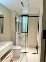 Porte de douche moderne de haute qualité, en verre coulissant noir mat, design sans cadre, verre trempé de sécurité pour une maison élégante