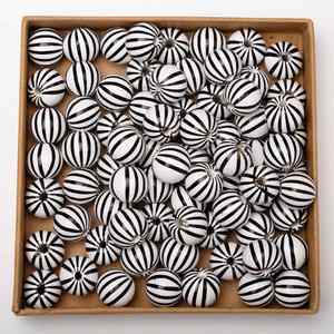 Cuentas de madera de Navidad de colores para manualidades DIY copos de nieve y estrellas guirnaldas impresas llaveros y fabricación de joyas pulseras - Product Image 4