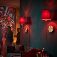 Lampe murale LED moderne et minimaliste en fer, abat-jour carré doré/noir, intensité variable avec télécommande, pour salon, chambre à coucher, maison