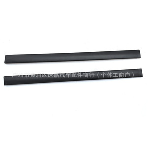 Bande de caoutchouc de protection contre les intempéries pour toit Toyota Venza, côté gauche et droit, références 755550T023 et 755560T023, modèles 2007-2016 - Product Image 1