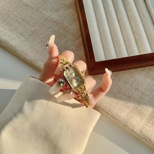 Orologi al Quarzo Vintage da <span class=keywords><strong>Donna</strong></span> in Acciaio Inossidabile Placcato Oro con Diamanti Incastonati, Bracciale Quadrato e Rotondo, Stile Lussuoso ed <span class=keywords><strong>Elegante</strong></span> - Product Image 5