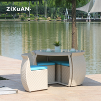 En stock : Ensemble de mobilier de jardin et d'extérieur pour marché, café, terrasse, comprenant table et chaises avec parasol