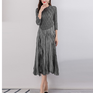 Vestido plisado hecho a mano de alta calidad, ropa elegante para mujer, trabajo pesado, vestidos plisados triples, fabricante de mayoristas femeninos - Product Image 3