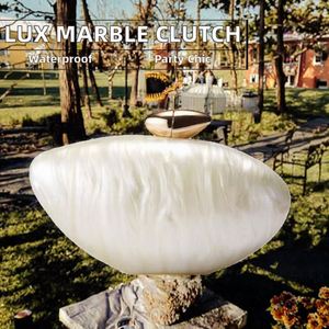 Novo conjunto de sapatos de noiva de luxo com salto alto verde bolsa de mao e carteira de festa com strass e pedraria dourada em - Product Image 2