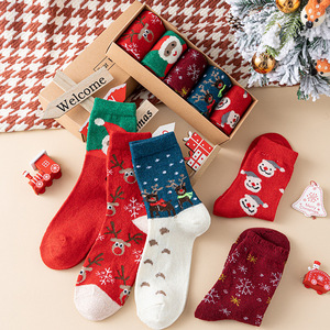 Ensemble de chaussettes de <span class=keywords><strong>Noël</strong></span> personnalisées avec logo, vente en gros, chaussettes d'hiver douces et moelleuses pour les fêtes, avec emballage en boîte premium, faible MOQ 100 ensembles - Product Image 2
