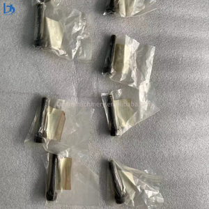 อะไหล่เครื่องจักรก่อสร้าง TH3328 4531677 60289104 โบลต์ ME229774ME229774 สำหรับรถขุด Sany - Product Image 1