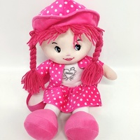 Poupée en peluche douce faite à la main, sac à dos de poupée en peluche personnalisé avec bretelles