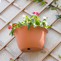 Pot de fleurs suspendu en plastique pour extérieur, prix d'usine, vente en gros, décoration de jardin, balcon, maison, style balustrade ajourée