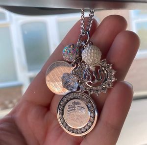 Porte-clés de protection pour miroir de voiture Ayatul Kursi <span class=keywords><strong>Allah</strong></span> Quatre styles différents de breloques Cadeau pour maman ou papa - Product Image 6