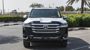 Auto Usado en Buen Estado, <span class=keywords><strong>Toyota</strong></span> Land Cruiser 300 <span class=keywords><strong>VX</strong></span> 4.0P 2022, Negro, SUV, Listo para Usar, Sin Accidentes, Envío Mundial - Product Image 2