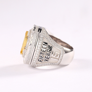 Anillo giratorio de campeonato de los <span class=keywords><strong>Golden</strong></span> <span class=keywords><strong>State</strong></span> <span class=keywords><strong>Warriors</strong></span> de Curry para hombre, con circonita y cobre chapado en oro rosa - Product Image 4