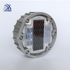 Réflecteur de goujon de route solaire en aluminium à LED Lumière de sol clignotante pour parking - Product Image 3