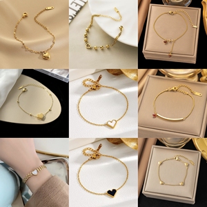 Pulsera de <span class=keywords><strong>Corazón</strong></span> Chapada en Oro de 18K, Pulsera de Acero Inoxidable para Mujer, Moderna y Versátil, Venta al Por Mayor - Product Image 1