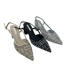 Sandali Estivi da Donna con Tacco Quadrato, Nuovo Design 2026, Decorati con Perle <span class=keywords><strong>e</strong></span> Suola in Gomma |   <span class=keywords><strong>Calzature</strong></span> di Lusso Personalizzate OEM/ODM - Product Image 4