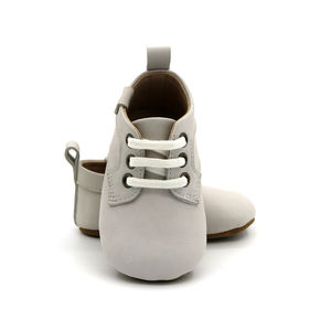 Offre Spéciale chaussures décontractées en cuir personnalisées pour bébés garçons baskets spécifiques à l'école - Product Image 6