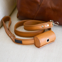 Laisse en cuir PU pour chien 2021, accessoire personnalisé pour animaux de compagnie, porte-sacs, créateur avec collier de chien
