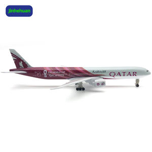 Qatar B777 Vliegtuig 1/200 Schaal 20Cm Mini Vliegende Vliegtuigen Voor Het Verzamelen Van Decoreren Vliegtuig Modellen Metalen Handwerk Cadeau - Product Image 2