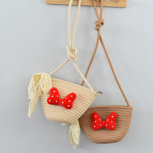 Sac bandoulière en rotin tressé pour femmes et enfants, style bohème rond avec fermeture éclair et nœud rouge, sac de plage portable - Product Image 1