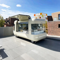 Aanpasbare Multi-Functionele Mobiele Diner Food Truck Snelle Snack Food Kar Voor Ijsbier Verkoop Fabrikant Directe Verkoop