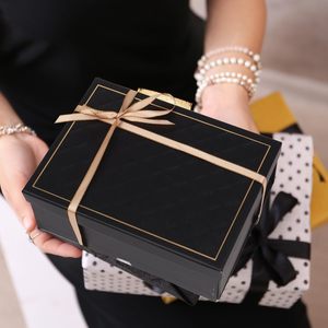 Sacs en papier personnalisés avec logo, faits à la main, pour bijoux et montres de luxe, avec encre écologique - Product Image 5