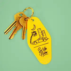 Accessoires de voiture cool esthétiques jaunes See Ya Never Vintage Hotel Tag Motel Keychain