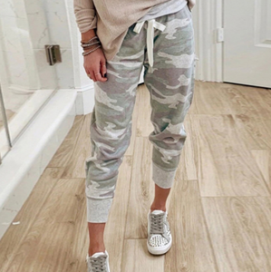 Nuovi <span class=keywords><strong>Pantaloni</strong></span> Casual da <span class=keywords><strong>Donna</strong></span> Stile Europeo e Americano, Traspiranti, Lunghezza <span class=keywords><strong>alla</strong></span> <span class=keywords><strong>Caviglia</strong></span>, Vestibilità Ampia, Stampa Mimetica Tie-Dye con Lacci - Product Image 3