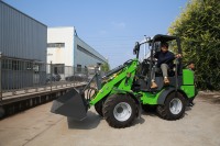Caricatore Elettrico per Biciclette Direttamente dalla Fabbrica Cinese, OEM Personalizzato, Commercio all'Ingrosso, Ordine Comune, Garanzia Commerciale, Esportatore Europa