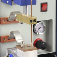Máquina de Soldadura por Puntos y Ensamblaje de Baterías de Litio para Celdas NMC (18650/21700/32650) con Láser y Componentes Centrales del Motor