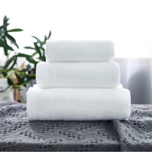 Serviettes en coton pour hôtel, blanches, 150 g/m², extra grandes, épaisses, très absorbantes, pour maison d'hôtes, salon de beauté - Product Image 1