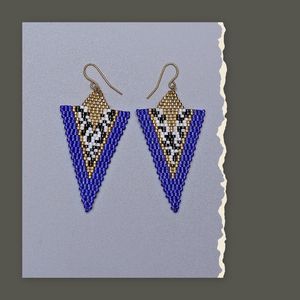 Pendientes Largos Bohemios Hechos a Mano de Lujo, Chapados en Oro de 24K, con Marca Personalizada - Product Image 1