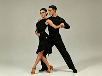 Robe de danse latine sexy asymétrique à franges, en maille noire, pour la compétition de jazz, salsa et performance, justaucorps-jupe pour femme