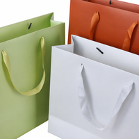 Sacs de courses en carton avec poignées en ruban Vert citron Blanc Orange brûlé Emballage de détail OEM Vente en gros Logo personnalisé