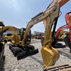 Mini Escavatore Cingolato Usato CAT 306 da 6 Tonnellate in Buone Condizioni con Motore e Pompa Idraulica Originali CAT Disponibile per Lavori di Paesaggistica Comunale - Product Image 2