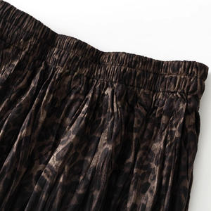 Services personnalisés décontractés femmes Street Wear en mousseline de soie imprimé taille élastique <span class=keywords><strong>jupe</strong></span> <span class=keywords><strong>longue</strong></span> plissée - Product Image 3