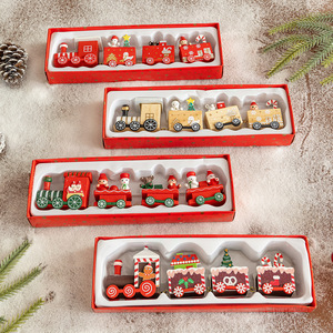 Décorations de Noël très populaires : Train miniature en bois à quatre sections pour paysage DIY et présentation de fenêtre de bureau - Product Image 3