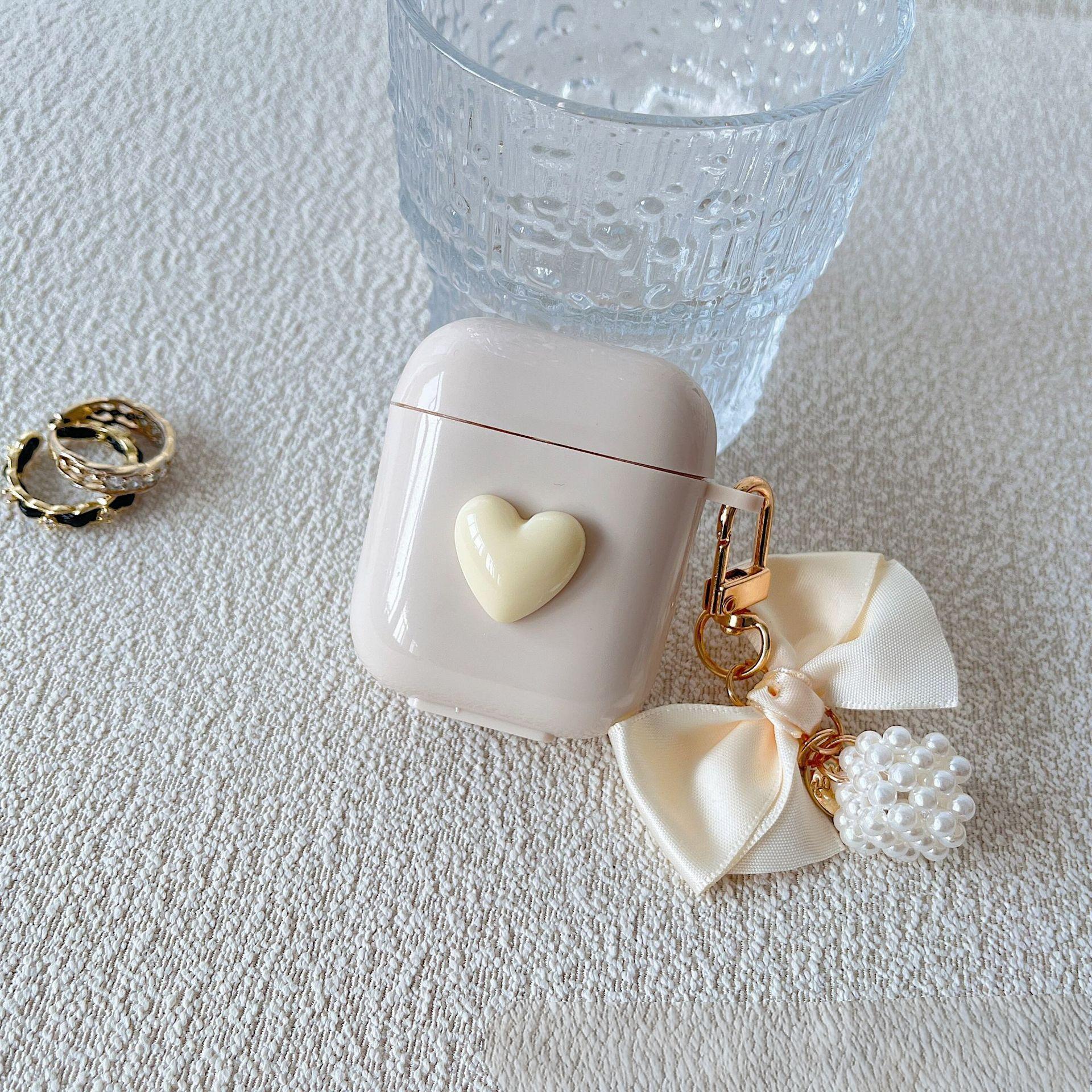 Beige heart+Bowknot pendant